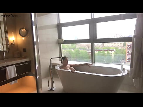 ❤️ Obrovská kočka vášnivě si honí kundu v koupelně Domácí porno u cs.pornochaturbate.ru ️❤
